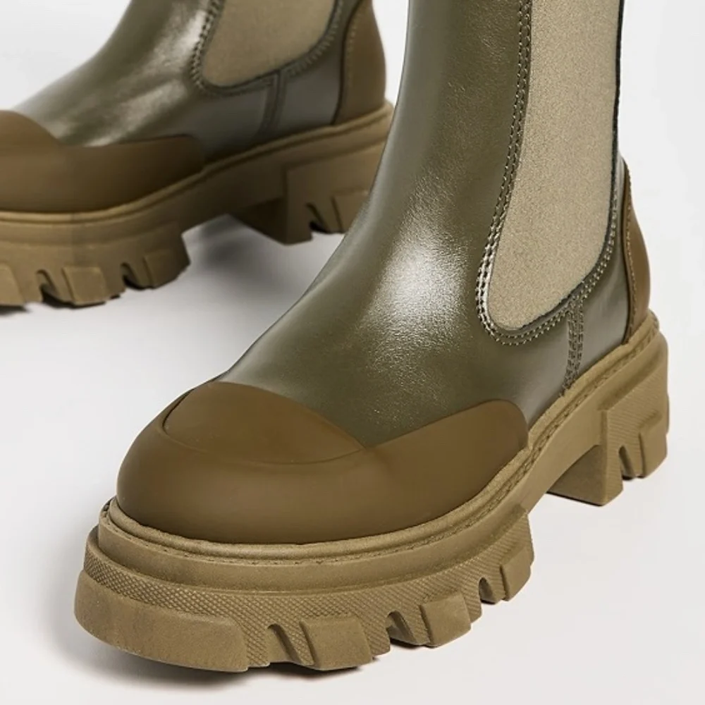 BNWT GANNI Cleated Mid Chelsea Tonal Boots - Picture 2 of 6